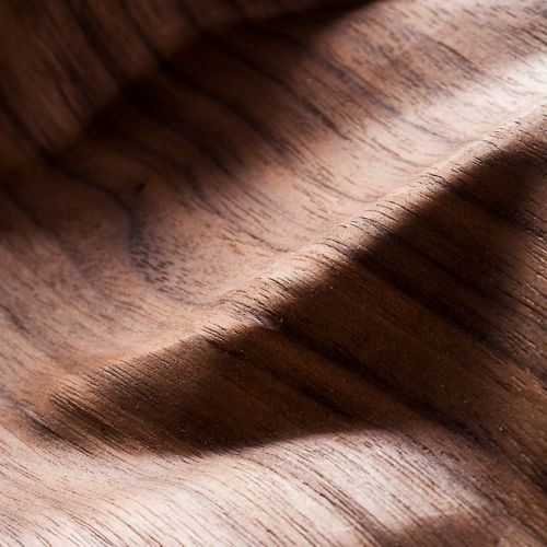 Cozi, Hängelampe, Modell ‚Bloom Light Pendant‘, amerikanisches Walnussfurnier