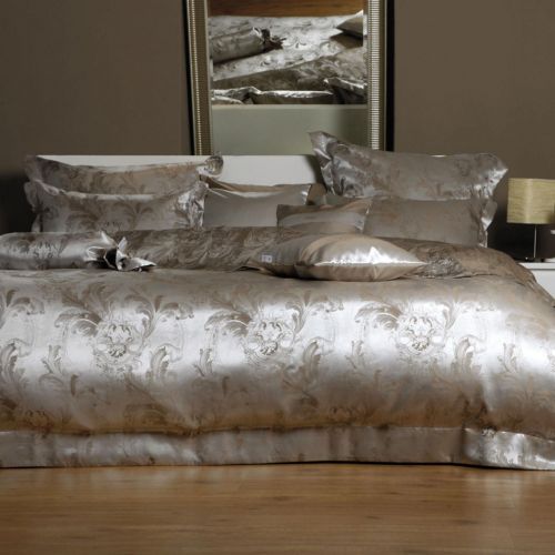 Plauener Seidenweberei, Bettwäsche aus 100% Seide, Design 'Princess iron'