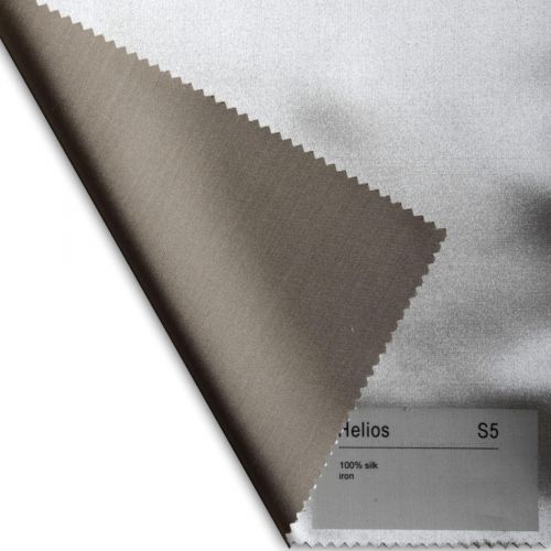 Plauener Seidenweberei, Spannbettlaken aus 100% Seide, Design 'Helios iron'