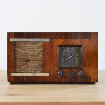 Charlestine, Radio Modell 'ID3 1935', restauriert und modernisiert